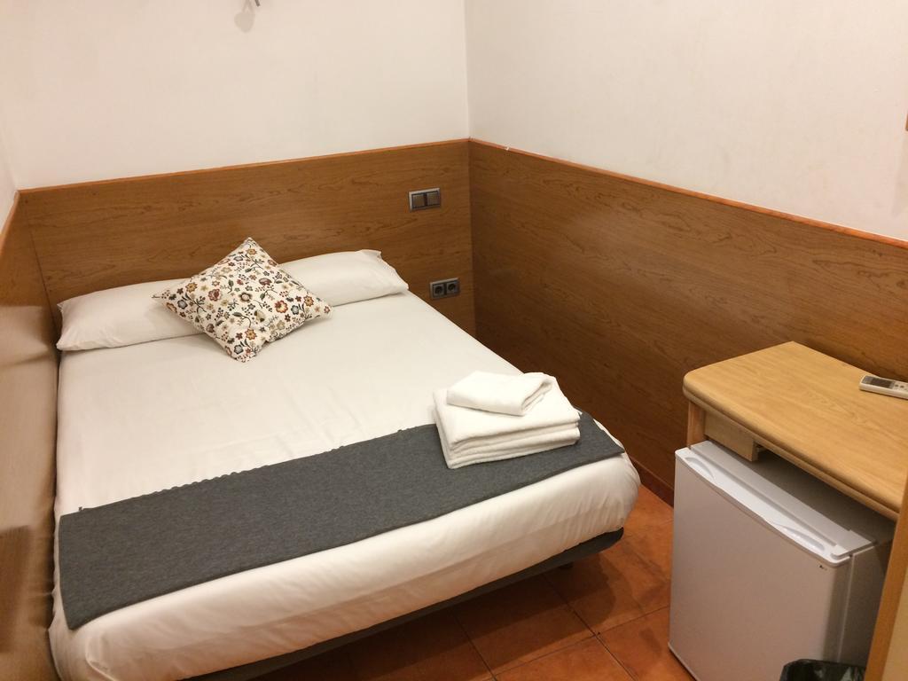 Estudios Pelayo Guest House Barcelona Zewnętrze zdjęcie